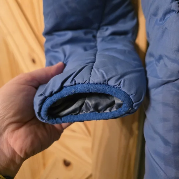 Under Armour Blue Hooded Cold Gear Puffer Jacket Sz Youth Large - Picture 4 of 8